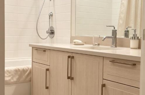 Surrey Apartment | Private 1BR Suite Near White Rock & US Border