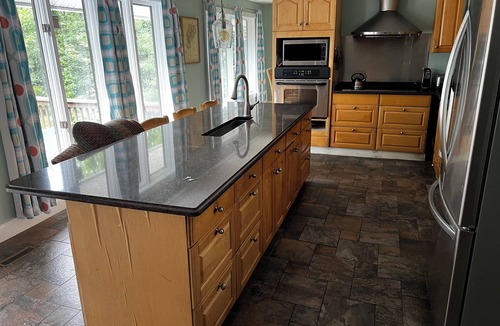 Cumberland Center House | Private 4 bedroom Cumberland Lake House