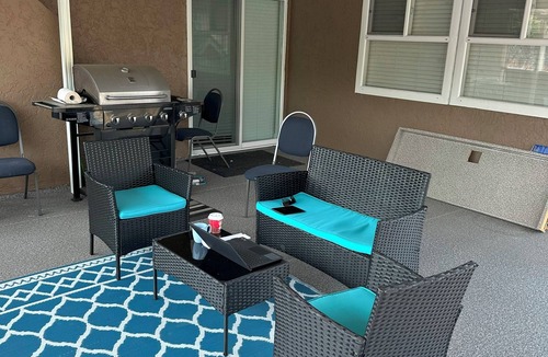 Richmond Apartment | Private Bedroom with Shared washroom Cambie Palace-Northview