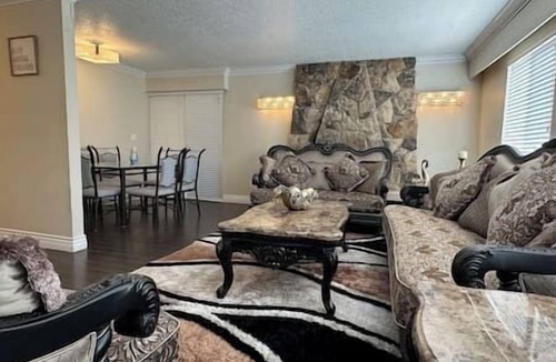Richmond Apartment | Private Bedroom with Shared washroom Cambie Palace-Northview