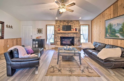 Fellowship House | Private Dock: Lake Rousseau Retreat!