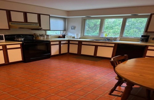 Trevett House | Private dock on Sheepscot River Minutes from town & Coastal Maine Botanical Gardens!