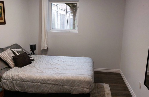 Guelph Apartment | Private Double room in a Guest Unit