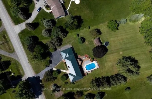 Prince Edward House | Private Family Retreat - Entire House with Backyard and Swimming Pool