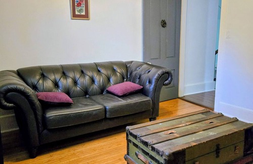 Georgetown Bed & Breakfast | Private floor in Heritage designated House, with kitchen + Pool & garden access