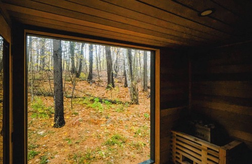 Glen Huron Cabin | Private Forest Cabin Retreat with Sauna, Plunge & Hiking Trails