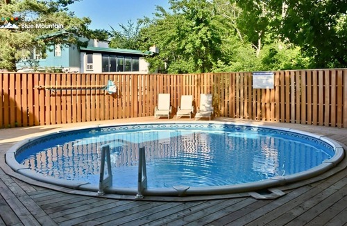 The Blue Mountains Ski Chalet | Private Forest Setting, Pool, Sauna, Hot Tub & BBQ