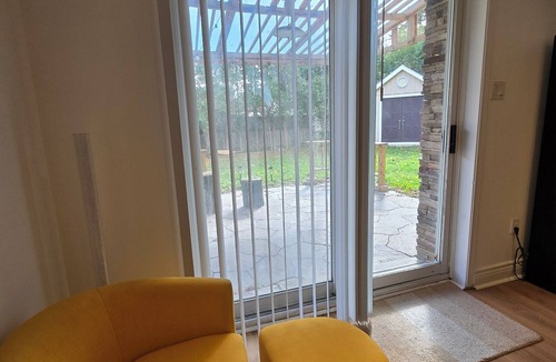 Aurora House | Private Guest House- A Beautiful Walkout unit
