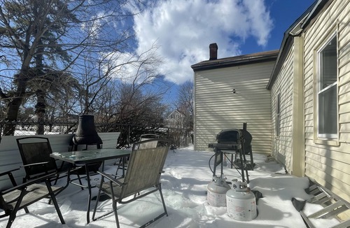 Manchester House | Private Pet Friendly Single Family Home