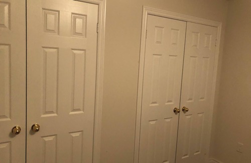 Meadowvale Village House | Private room in a Detached corner house