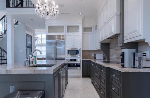 Steveston House | Private Room in Richmond