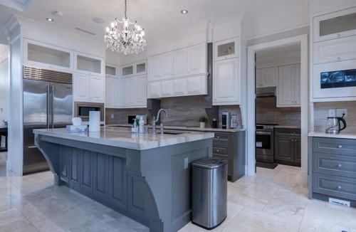 Steveston House | Private Room in Richmond