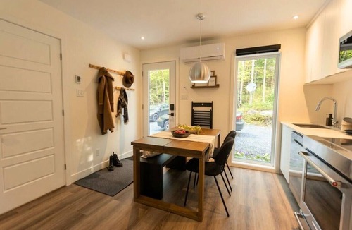 Pine Hill Ski Chalet | Private Spa| Hiking| Skiing| Mini Chalet| Assinie