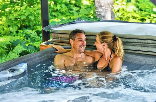 Pont-Rouge House | Private Spa - Nature Chalet & Resort near Quebec City