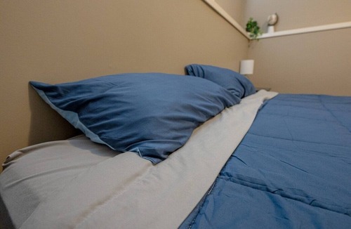 Grande Prairie House | Private Suite- 2 Beds | Full Kitchen | Free Wifi