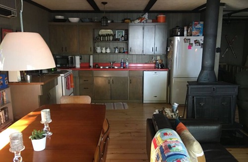 Grey Highlands Cottage | Private Waterfront, Dock — Lake Eugenia Escape
