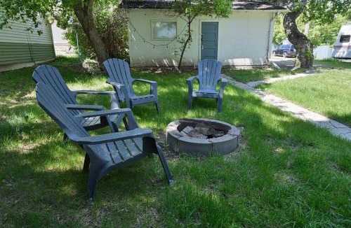 Sylvan Lake House | Quaint cabin at the Lake