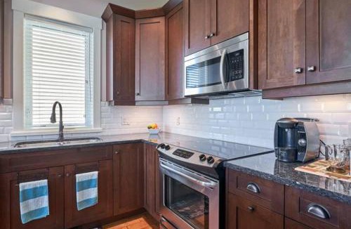 Regional District of Nanaimo Villa | Qualicum Landing Siesta by the Sea