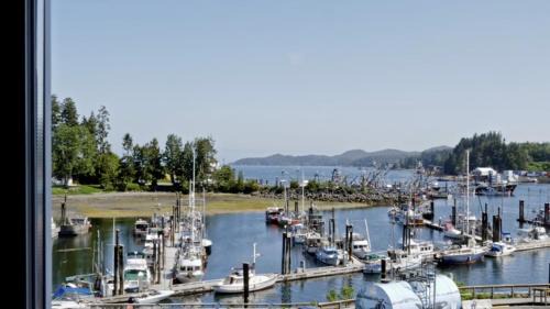 Port Hardy Hotel | Quarterdeck Inn Port Hardy