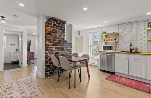 Downtown St. John's Apartment | Queen Top Suite 2BR Free Parking Modern