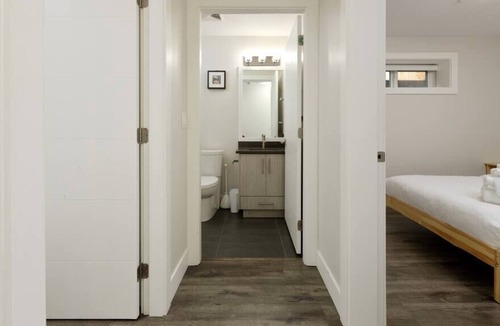 Killarney House | Quiet 2-bd Basement Unit in Vancouver
