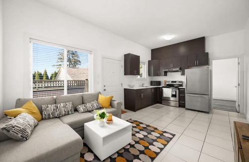 Guildford House | Quiet Comfort Suite in Oriole Surrey