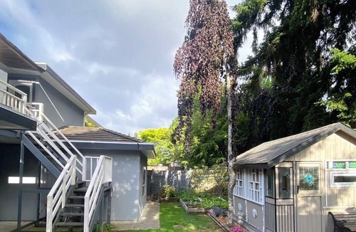 Surrey Apartment | Quiet Guest Suite Near the White Rock Resort