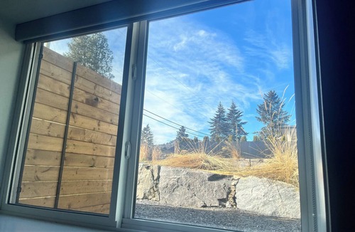 Central Okanagan House | Quiet Lakeview Heights suite on the wine trail