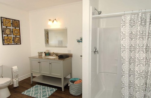 Milton Apartment | Quiet Location in Central Nova Scotia With Wonderful Views of the Mersey River