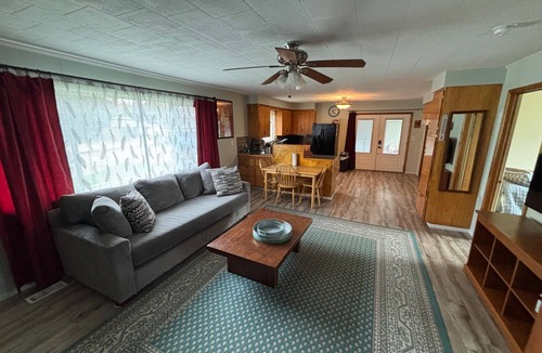 West Valley Cottage | Quiet Pet-Friendly Boise Retreat | Fenced Yard!