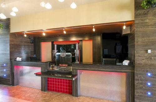 Northwest Edmonton Hotel | Ramada by Wyndham Edmonton Yellowhead NW