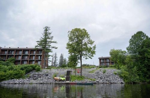 Ottawa Division Hotel | Ramada by Wyndham Ottawa On The Rideau