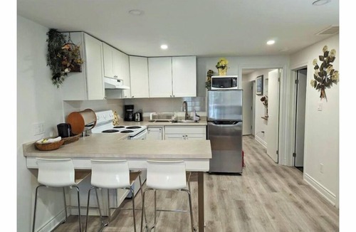 Fisherville Apartment | Ravine Retreat – Private 1-Bedroom Apartment, North York