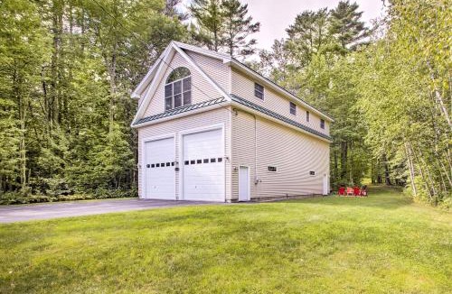 Readfield House | Readfield Retreat w/Lake Maranacook Views!