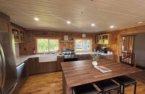 Glenmont House | Reset by the Bay | Fire Pit Hiking Ocean Views
