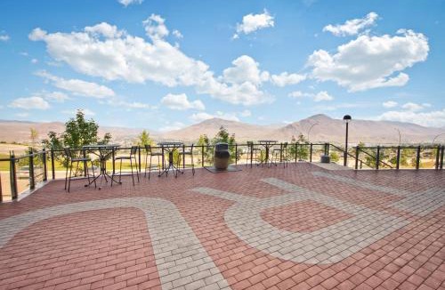 Kamloops Hotel | Residence & Conference Centre - Kamloops