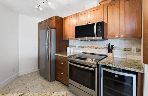 Westbank Condo | Resort Living at The Cove in West Kelowna