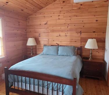 Cushing House | Rivers Edge Cabins - Cozy Lookout