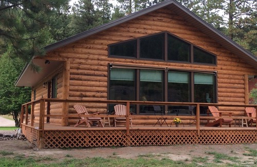 Libby Cabin | Riverside Cabin adjacent to Kootenai National Forest with Mountain View
