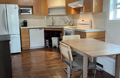 Medicine Hat House | Riverside Pretty House Retreat Exceptional Style and the Perfect Location
