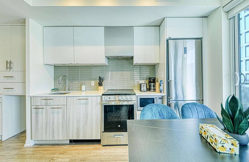 Garden District Hotel | RivetStays | The Jarvis Luxury Suite – 2 Bedroom Suite