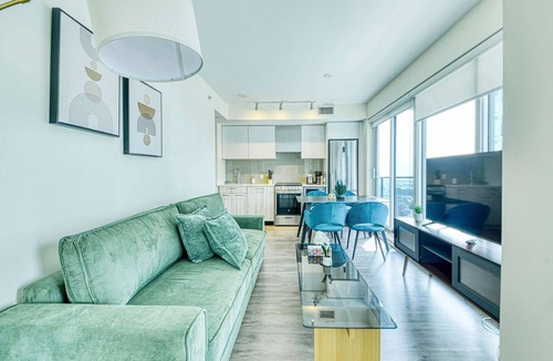 Garden District Hotel | RivetStays - The Jarvis Signature Suite – 2 Bedroom Suite