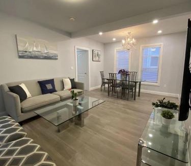 Niagara Falls House | Rock place