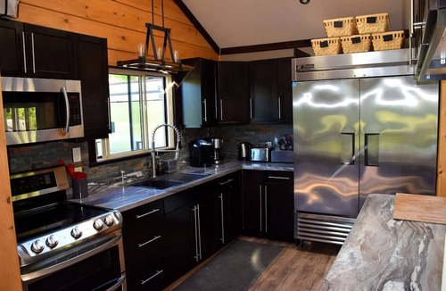 Hastings Highlands Villa | Romantic Lakeside Getaway with Jetted Tub for two at Adults Only Resort Near Algonquin Park in Beautiful, Ontario, Canada