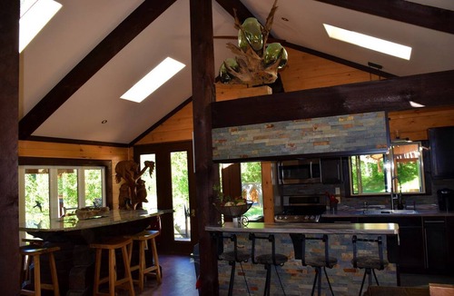 Hastings Highlands Villa | Romantic Lakeside Getaway with Jetted Tub for two at Adults Only Resort Near Algonquin Park in Beautiful, Ontario, Canada