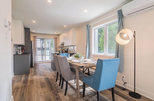 Lafleche Apartment | Rue Balmoral Downtown Haven – Near Festivals & Metro