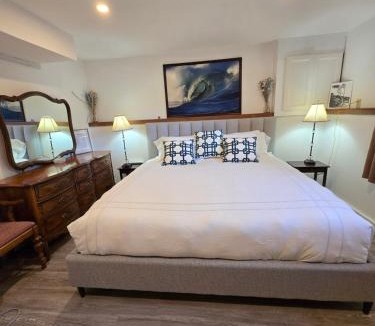 Ucluelet House | Rustic Guest Suite