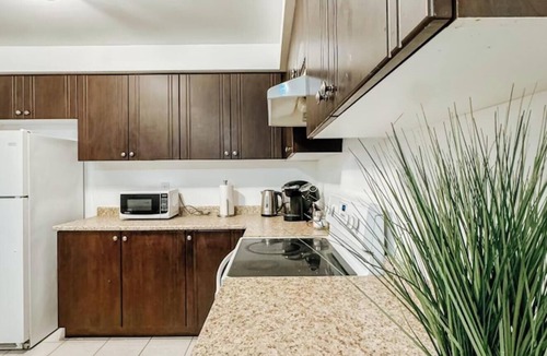 Alcona House | Rustic Retreat by Innisfil Beach