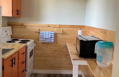 Port Blandford Cabin | Rustic Wave Cottages-Cabin #5