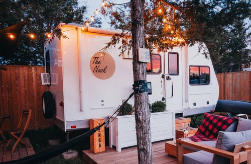 Tyendinaga Mohawk Territory House | RV Glamping w/Soaker Tub & Waterview